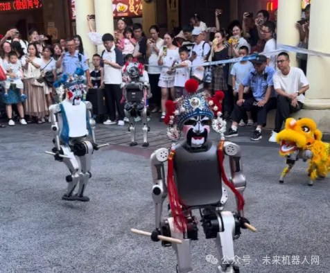 波蘭30台機器人上街“維權”，藏著2026年最被低估的生意，機器人租賃是不是被低估了？