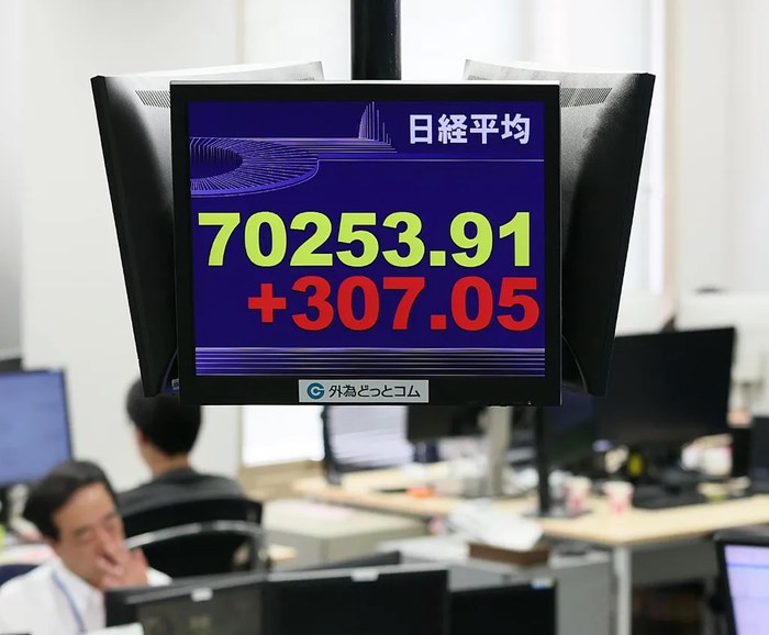 A股休市7天，海外發生三件大事
