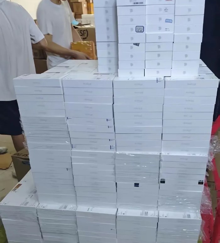 蘋果回應iPhone18 Pro“破發”：不會干預第三方！iPhone 17線下也降價，有商家囤200萬元貨，以為幾天就能賺十幾萬，結果賣一台虧一台