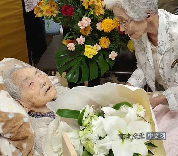 日本百歲以上老年人首超10萬，女性佔87%