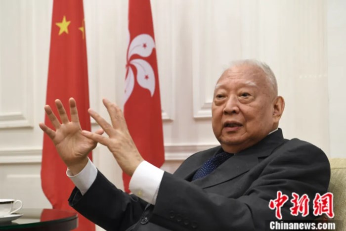 香港首任特首董建華逝世，享年89歲，訃聞稱其為人剛正不阿，胸懷家國