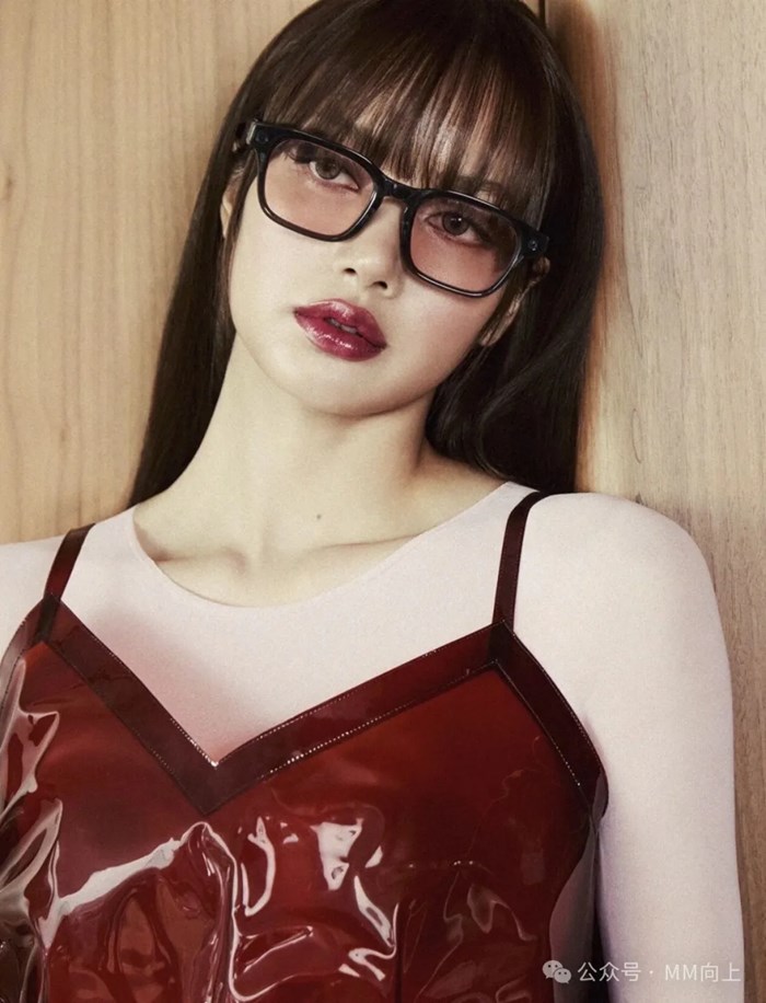 Lisa戴上了祖克柏的眼鏡，Meta的AI野心藏在鏡腿裡