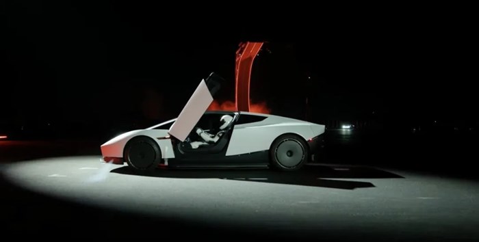 這次能飛了！特斯拉第二代 Roadster 跑車正式亮相