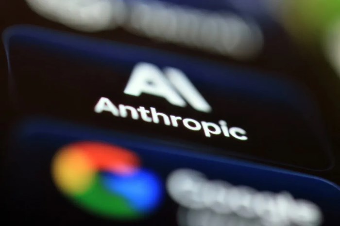 狂飆的Anthropic：營收暴漲15倍，敲定納斯達克上市